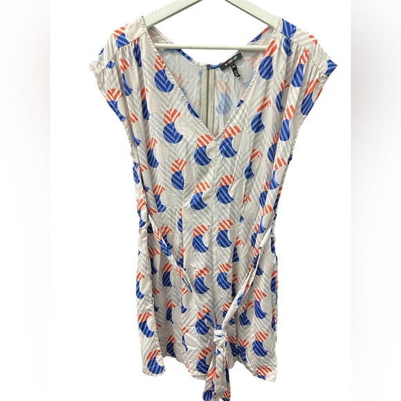 Romper jumpsuit size M light summer geometric motifs - Picture 1 of 4